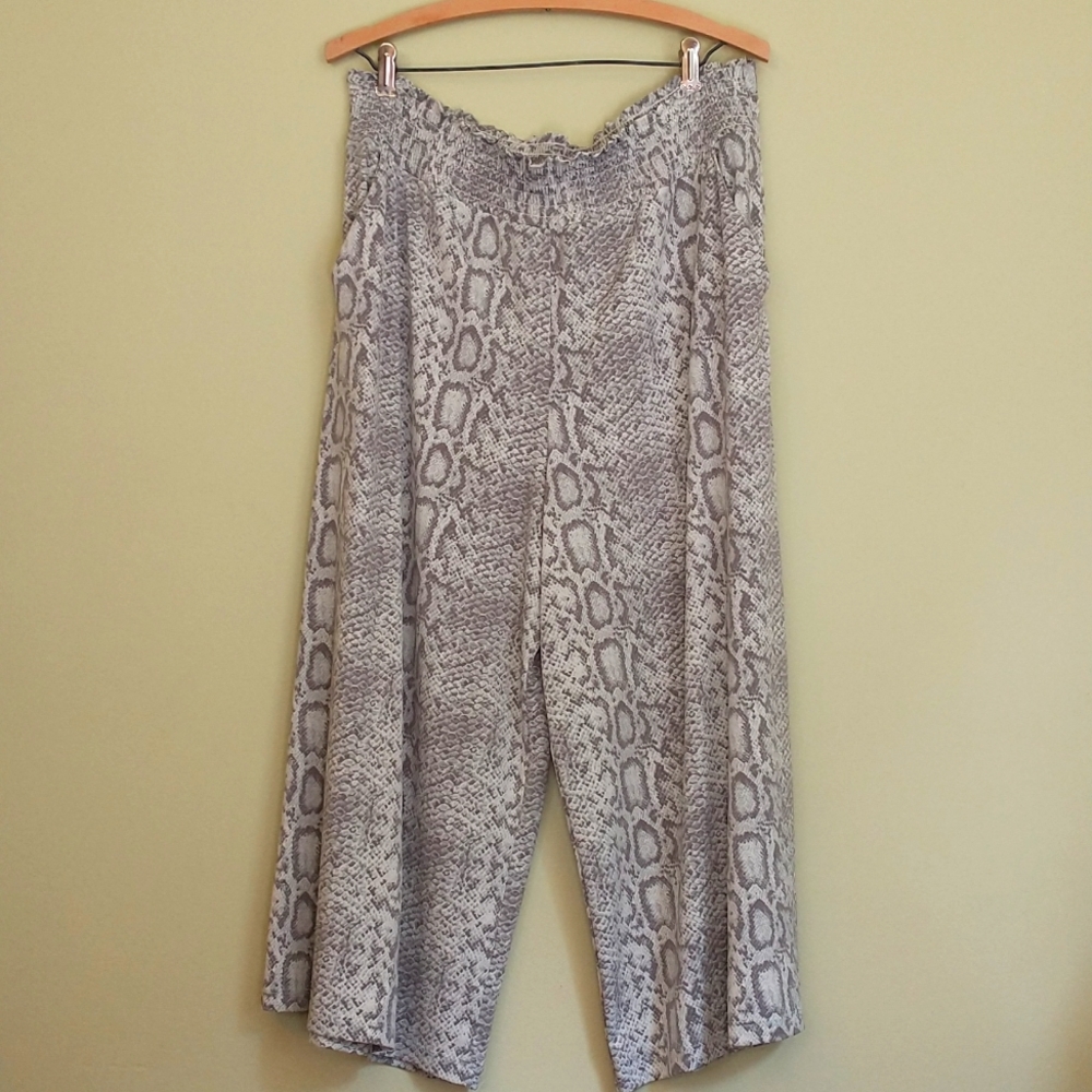 Women's Wide Leg Pants